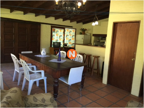 Casa En Venta Y Alquiler, Cantegril, Punta Del Este, 3 Dormitorios.- Ref: 209446