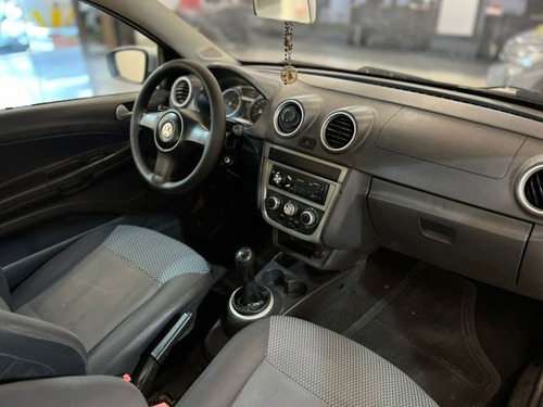 Volkswagen Saveiro Saveiro 1.6 MI CS 8V FLEX 2P MANUAL G.V