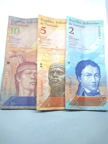 Billetes De Venezuela 2,5 Y 10 Bolívares 3 Piezas Año 2007 