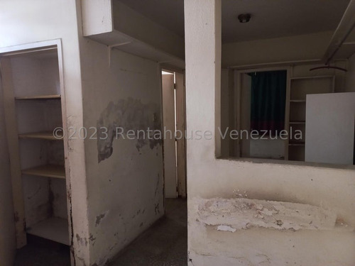 Venta De Terreno Y Casa Para Remodelar En Los Naranjos De Las Mercedes I