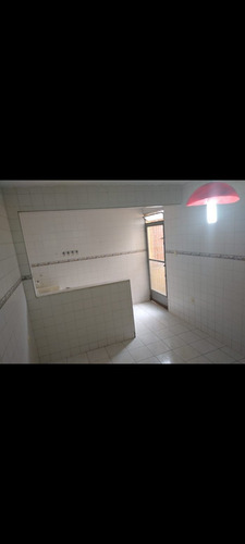 Casa De Vila À Venda Na Rua Roque Barbosa, Bangu, Rio De Janeiro - Rj - Liv-11786
