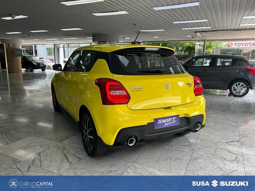 Imagen 4 de 25 de Suzuki Swift Sport 2023 Amarillo 0km