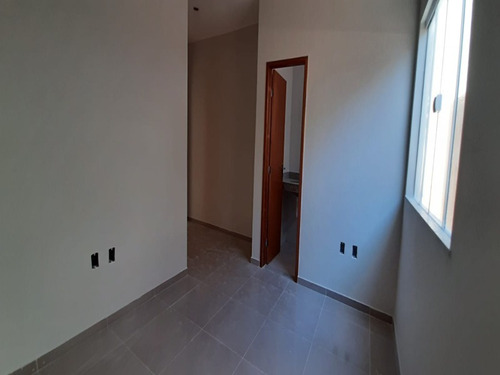 Imagem 8 de 16 de Casas Com 3 Quartos Sendo 1 Suíte A Venda No Bairro Atlântica - 1054 - 70686573