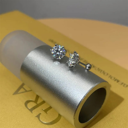 Pendientes De Tuerca Con Diamantes Moissanita De 1 Quilate P