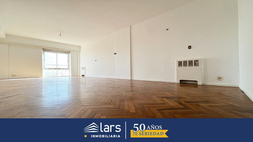 Apartamento En Venta / Cordón - Inmobiliaria Lars