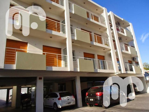Imagen 18 de 27 de Venta Departamento - La Plata