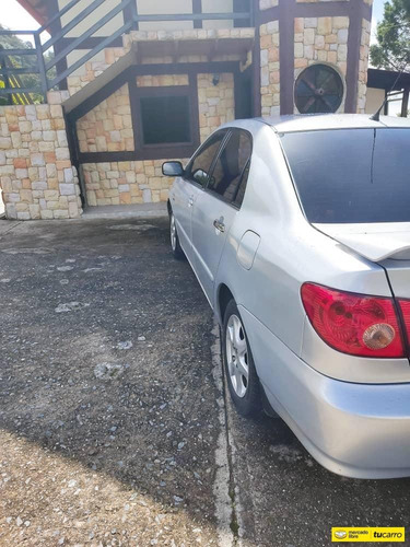 Imagen 4 de 8 de Toyota Corolla Gli 1.8