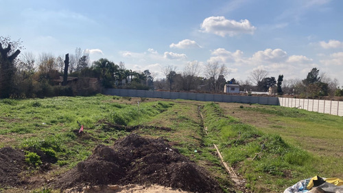 Venta De Lote En Barrio Con Portón, Tortuguitas