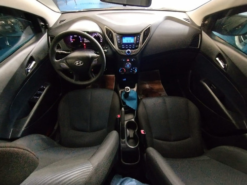Imagem 10 de 12 de Hb20 Comf. Plus 1.6 2015 Super Conservado