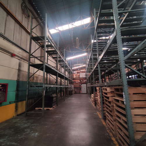 Deposito En Galpon Industrial En San Pedro De Los Altos, Los Teques, En Alquiler, Codg Mas 25-16892