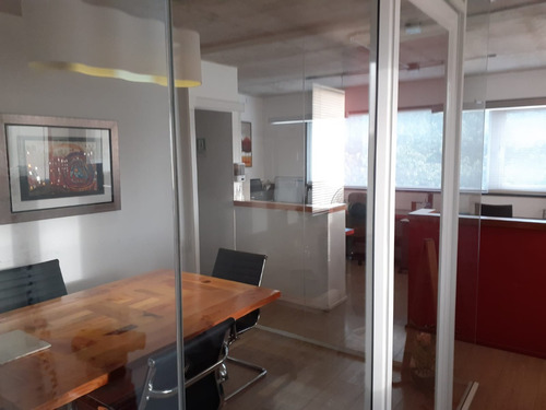 En Venta Hermoso Home Office En Pleno Centro De Pucón! 