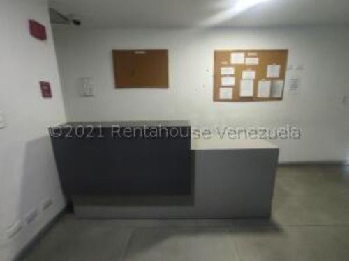 Imagen 14 de 29 de #22-9336 Esplendida Oficina En Los Palos Grandes