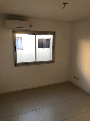 Alquiler Departamento 2 Ambientes Banfield