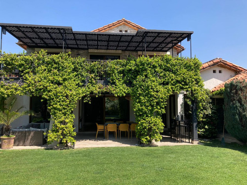 Gran Casa En Arriendo 5 Dorm. Las Condes