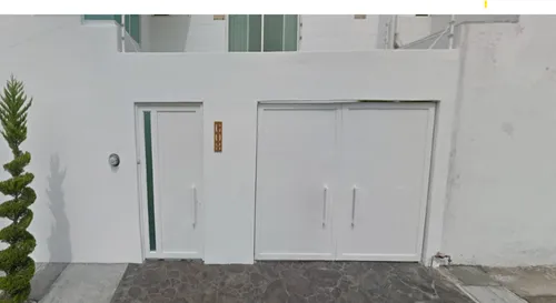 Gran Oportunidad De Inversión - Casa Economica En Venta (remate) - Pl. De La Cruz 608, Las Plazas, 36620 Irapuato, Gto.