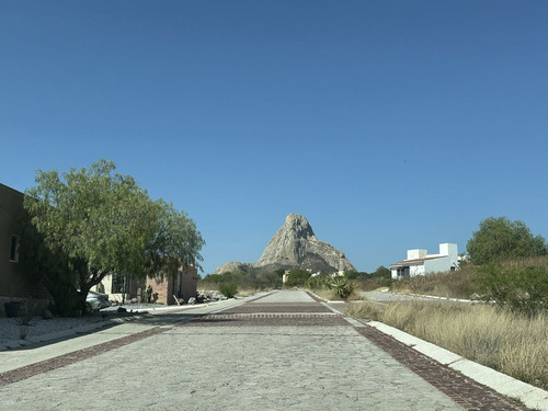 Terreno En Venta Frente A Peña De Bernal