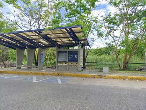 Local Comercial En Arriendo Cantaclaro, Montería