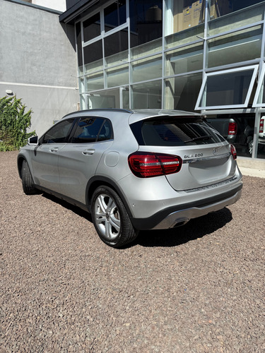 Mercedes-Benz Clase GLA 1.6 Gla200 Urban 156cv
