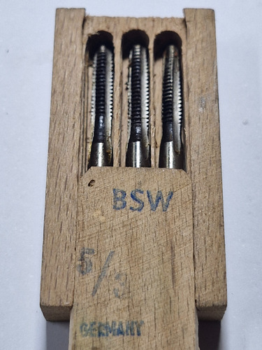 Juego De Machos 5/32 W Kit X 3 Un Caja Madera Germany