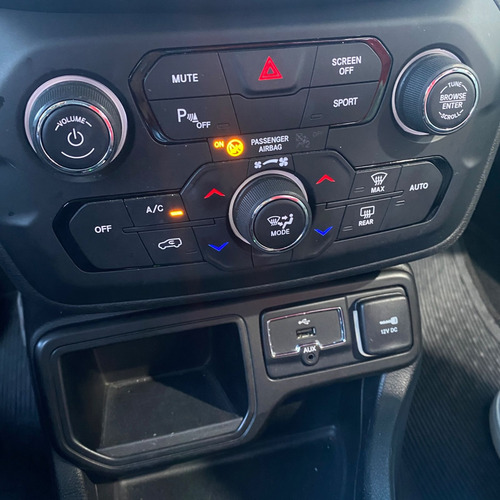 Jeep Renegade Limited 1.8 4x2 Flex 16V Aut.