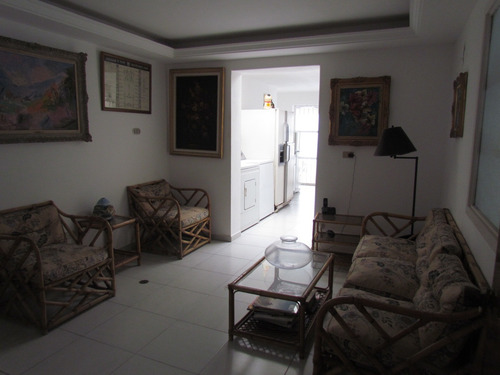 Imagen 15 de 21 de Se Vende Casa 1200m2 5h/6b/15p Los Campitos 9500
