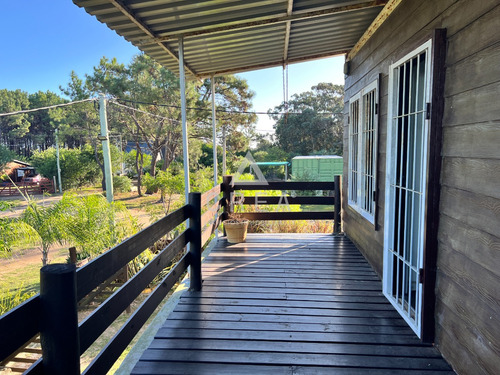 Venta Casa Balneario Santa Ana, 3 Dormitorios, 2 Baños, Cochera, Jardin Y Piscina Techada