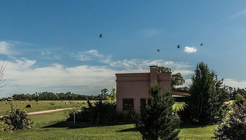 Espectacular Lote Interno En Barrio El Espinillo Golf Club, Carlos Keen.