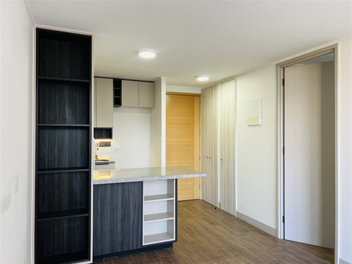 Calle San Diego, Cercano A Metro Franklin. 1d1b. Arriendo