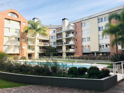 Departamento En Venta En San Isidro - Vias/rolon