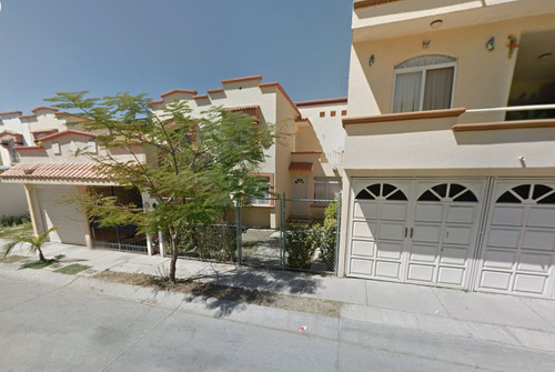 Se Vende Casa Excelente Ubicación!!!av. Lago De Coyuca 637, Brisas Del Lago,,león De Los Aldama, Gto!!remates Hipotecarios