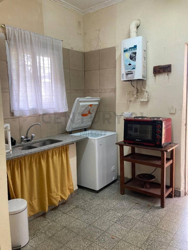 Imagen 6 de 8 de Casa De 2 Dormitorios Con Patio En Venta En La Plata