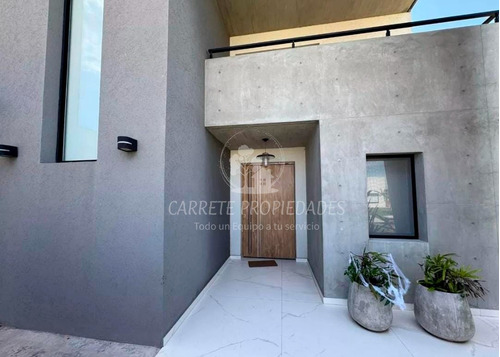Venta Casa 4 Ambientes Con Pileta. Lista Para Mudarte! Santa Elena