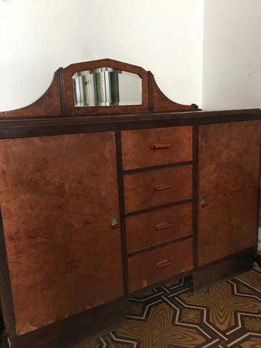 Mueble De Comedor Con Respaldo De Espejo 2 Puertas Y Cajones