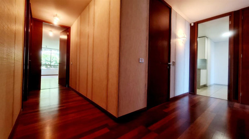 Departamento 4 Dormitorios En Arriendo En Vitacura