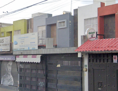 Casa En Venta, Recuperación Bancaria, Col. Mision Del Carrilo, Santiago De Queretaro , Queretaro. Laab2