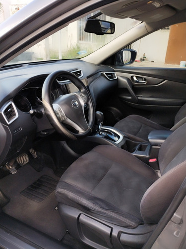 Nissan X-Trail 2.5 Advance 2 Row Mt