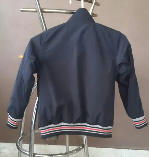 Chaqueta Reversible Para Niño. (Usado)