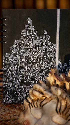 Imagen 1 de 3 de Cuaderno Anillado A5 Nocturno -80 Hojas