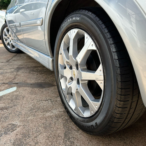 Chevrolet Astra 2.0 Advantage Flex Power 5p