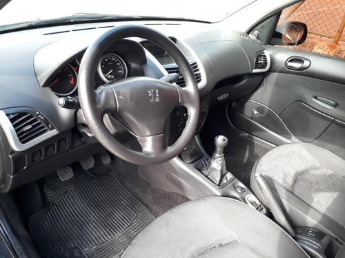 Peugeot 207 Passion 2010/11 1.4 Xr Flex 4p