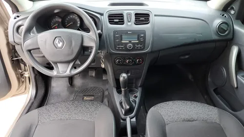 Renault Logan 1.6