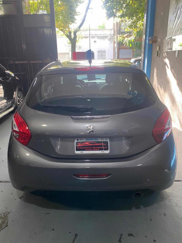 Peugeot 208 1.5 Allure Touchscreen 2013