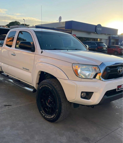 Imagen 2 de 15 de Toyota Tacoma 4x4