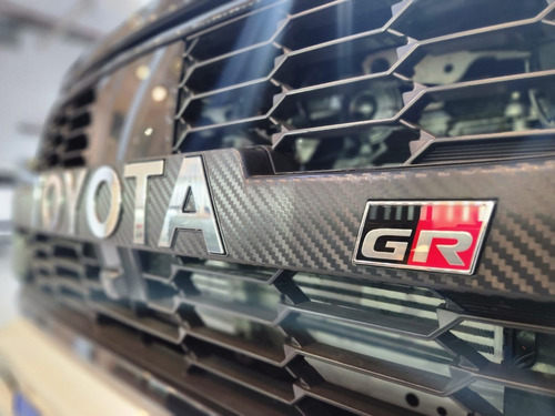 Imagen 8 de 23 de Toyota Hilux 4x4 Dc Gr-s Iii 2.8 Tdi At