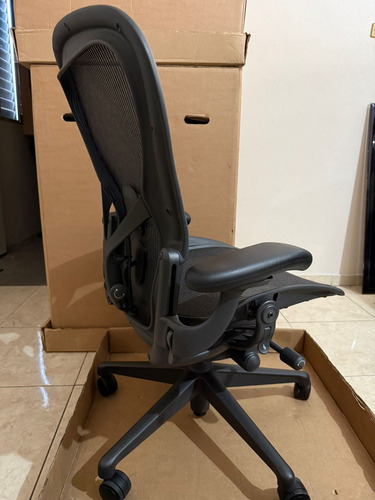 Cadeira Herman Miller New Aeron C Completa 2024 +nf Grafite Tela