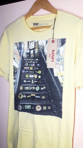 Remera Alaska Music Levis