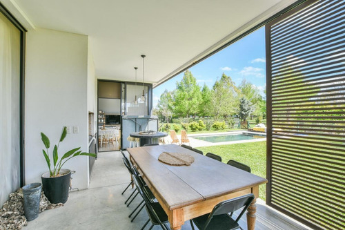Imagen 13 de 30 de Casa De 3 Dormitorios En Venta Con Piscina Barrio Cerrado San Sebastián Funes