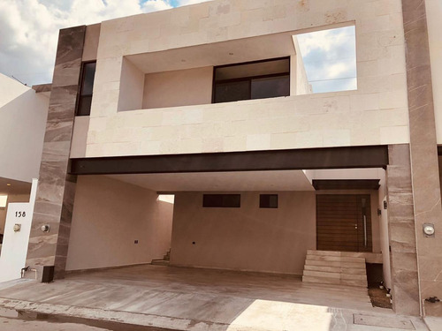Imagen 1 de 10 de Casa En Venta En Fraccionamiento Amorada - Zona Carretera Nacional. Monterrey, N. L. (orld)