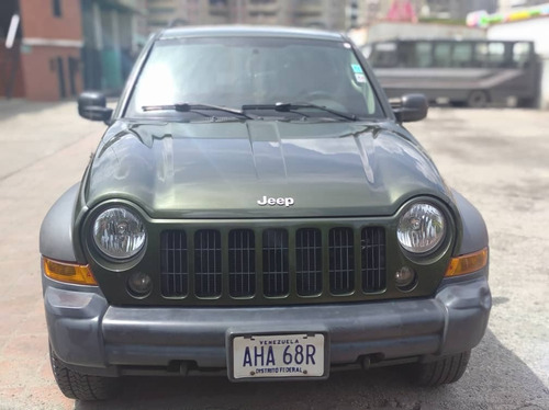 Imagen 2 de 11 de Jeep Cherokee Liberty Kj Sincronica 4x4