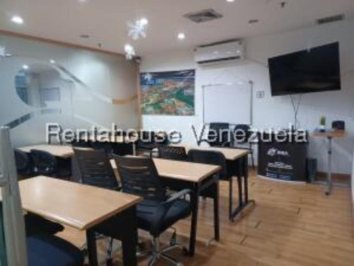 #25-11404 Amplia Oficina En El Recreo